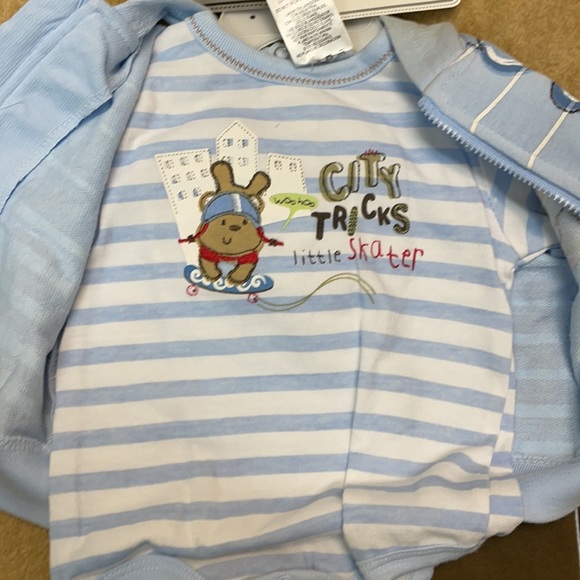 NWT 3-6 month Baby Rebels 3 piece outfit - Picture 4 of 5